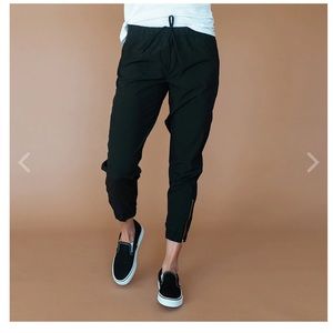 Albion Fit Black Jetsetters